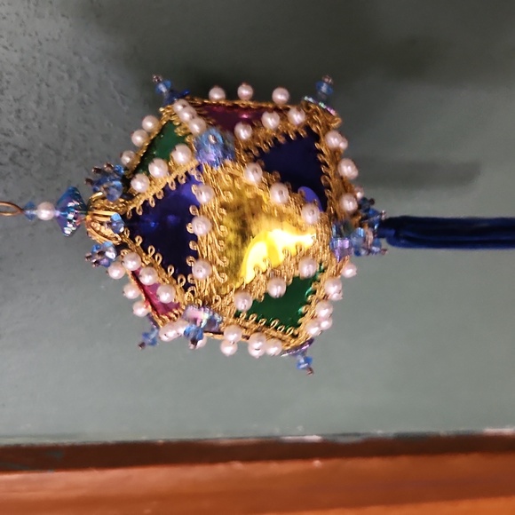 Handmade Colorful Beaded Ornaments - Picture 4 of 7
